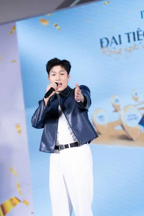 PNJ — Ca sĩ Anh Tú — ảnh 45/53