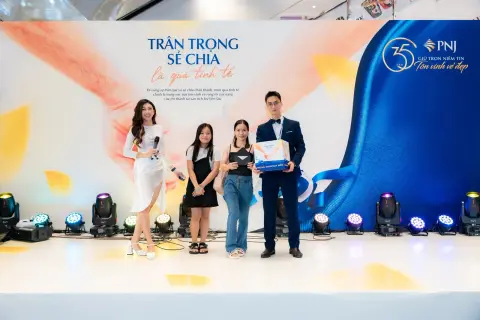 PNJ — Event 20/10 · Ca sĩ Tăng Phúc — ảnh 28/48