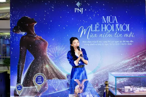 PNJ — Giáng Sinh — ảnh 7/28