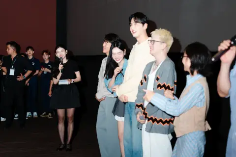 Cinetour — Tay Anh Giữ Một Vì Sao — ảnh 8/22