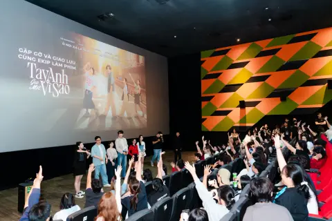 Cinetour — Tay Anh Giữ Một Vì Sao — ảnh 20/22