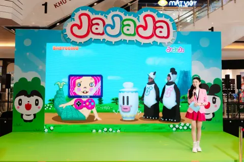 Premiere — Ja Ja Ja — ảnh 1/23